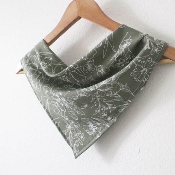 NWT Handmade Floral 18” x 18” Hair Scarf main image 5
